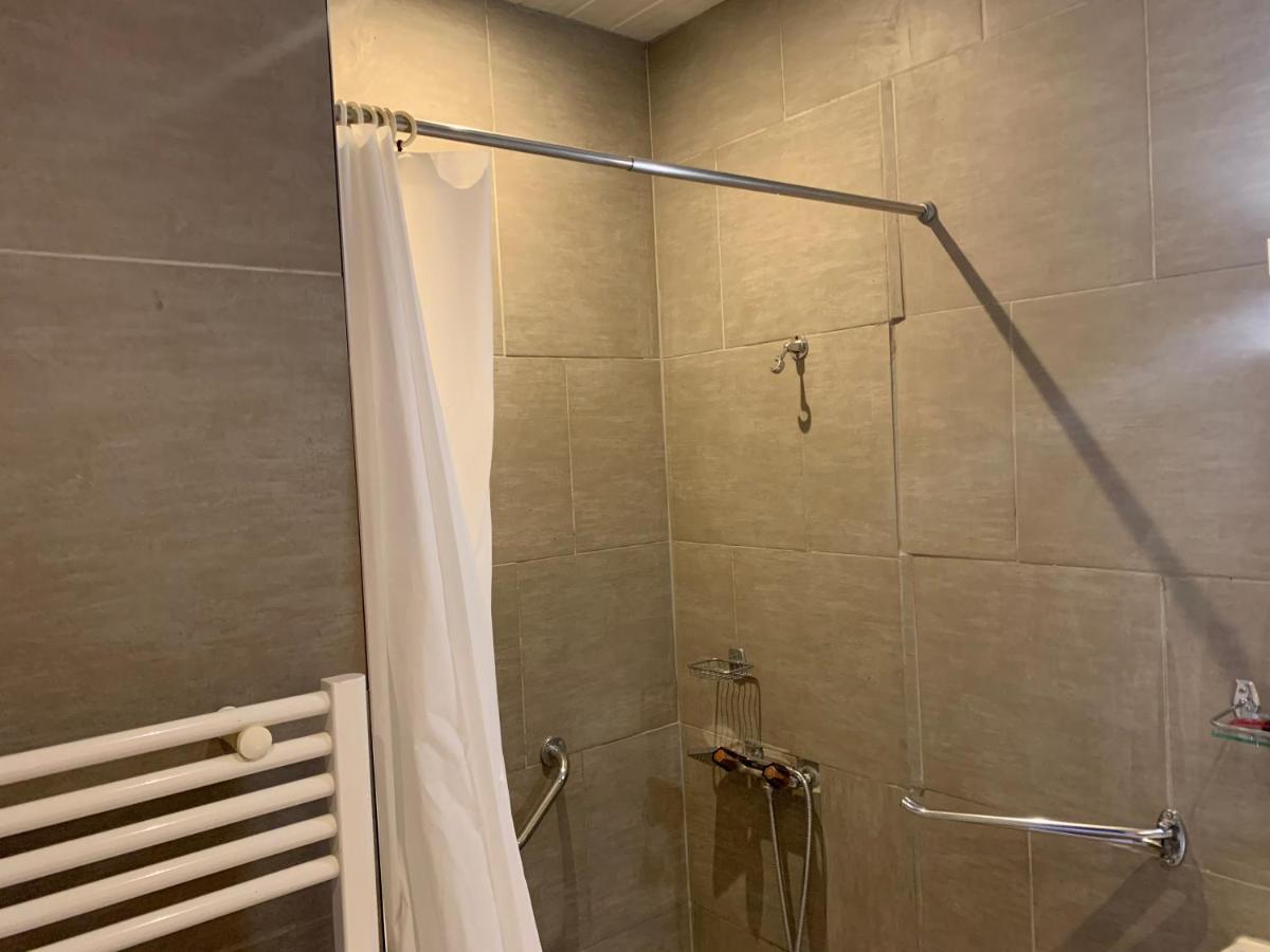 Hotel Le Cosy Pont-de-Chéruy Εξωτερικό φωτογραφία
