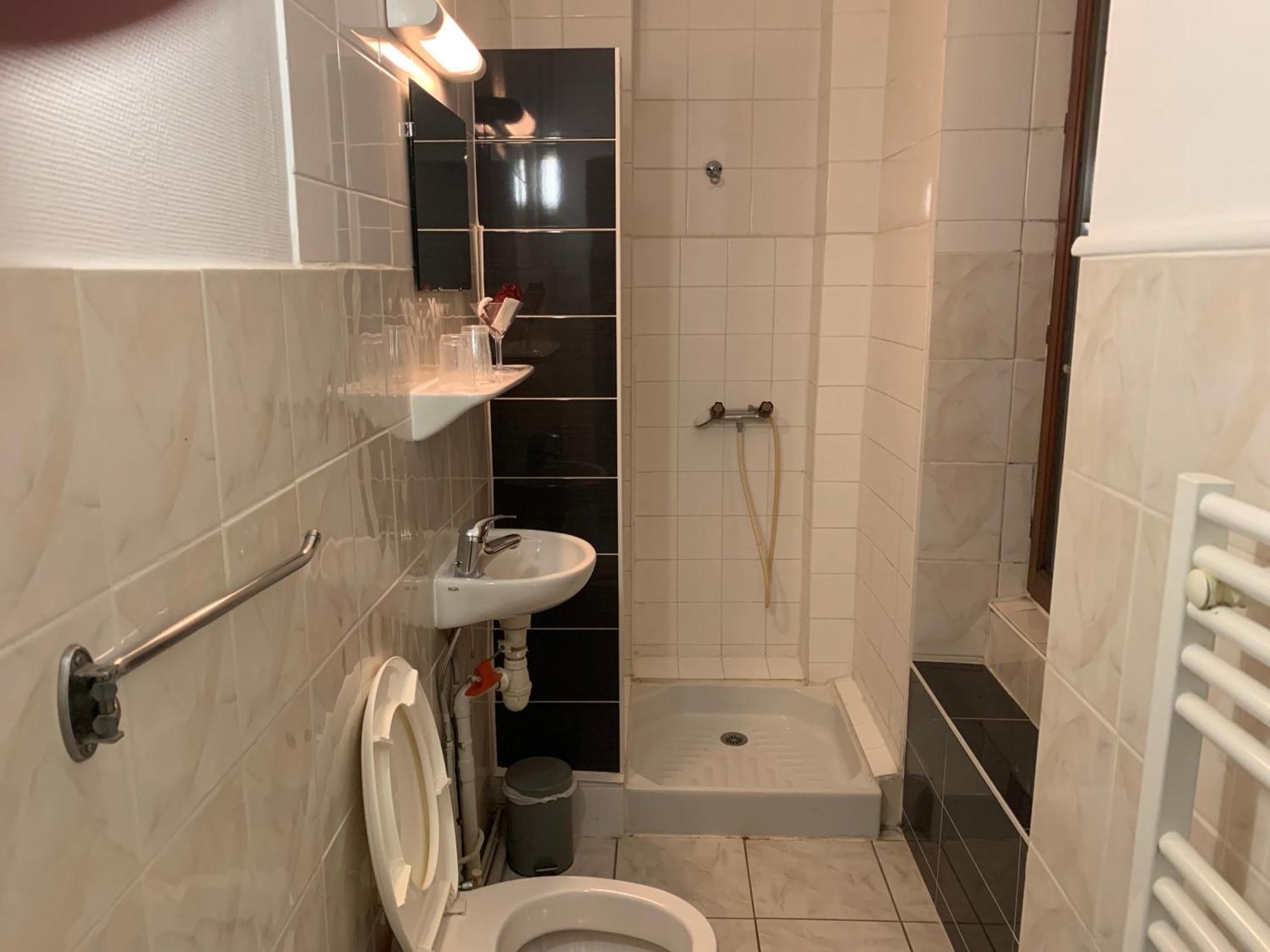 Hotel Le Cosy Pont-de-Chéruy Εξωτερικό φωτογραφία