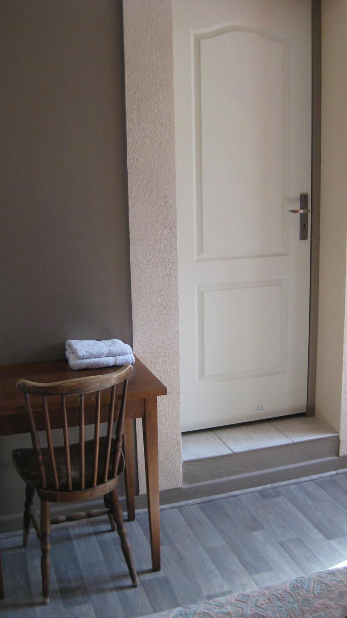 Hotel Le Cosy Pont-de-Chéruy Εξωτερικό φωτογραφία
