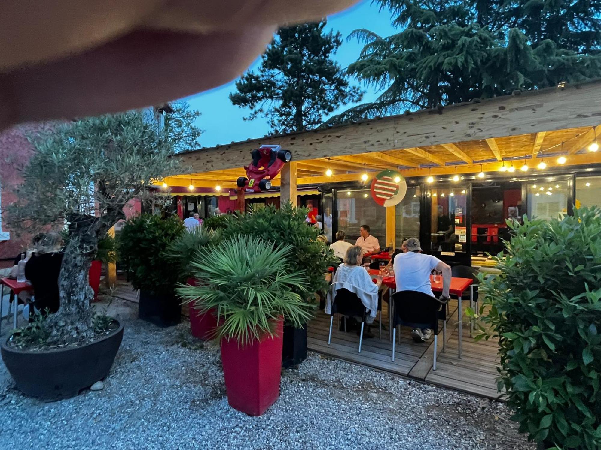 Hotel Le Cosy Pont-de-Chéruy Εξωτερικό φωτογραφία